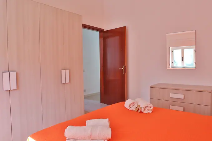 Camere e dettagli interni degli alloggi Paradise Beach — foto 53